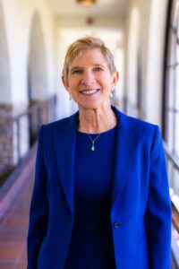 Elizabeth Cholawsky, CEO, HG Insights